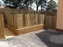 Closeboard fencing